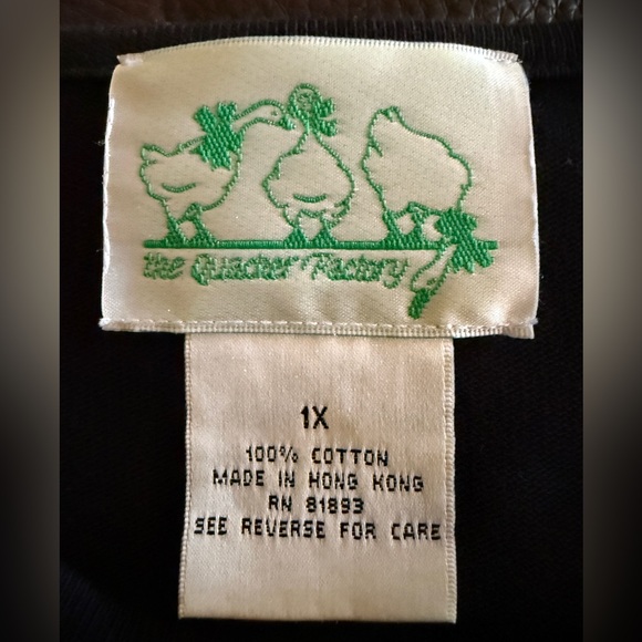 Quacker Factory Top Rhinestones - Picture 5 of 6